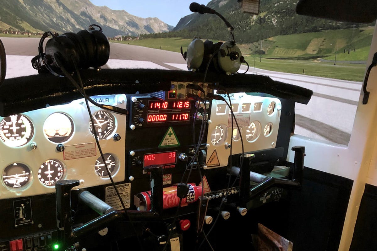 30 Minute Cessna Skyhawk Flight Simulator