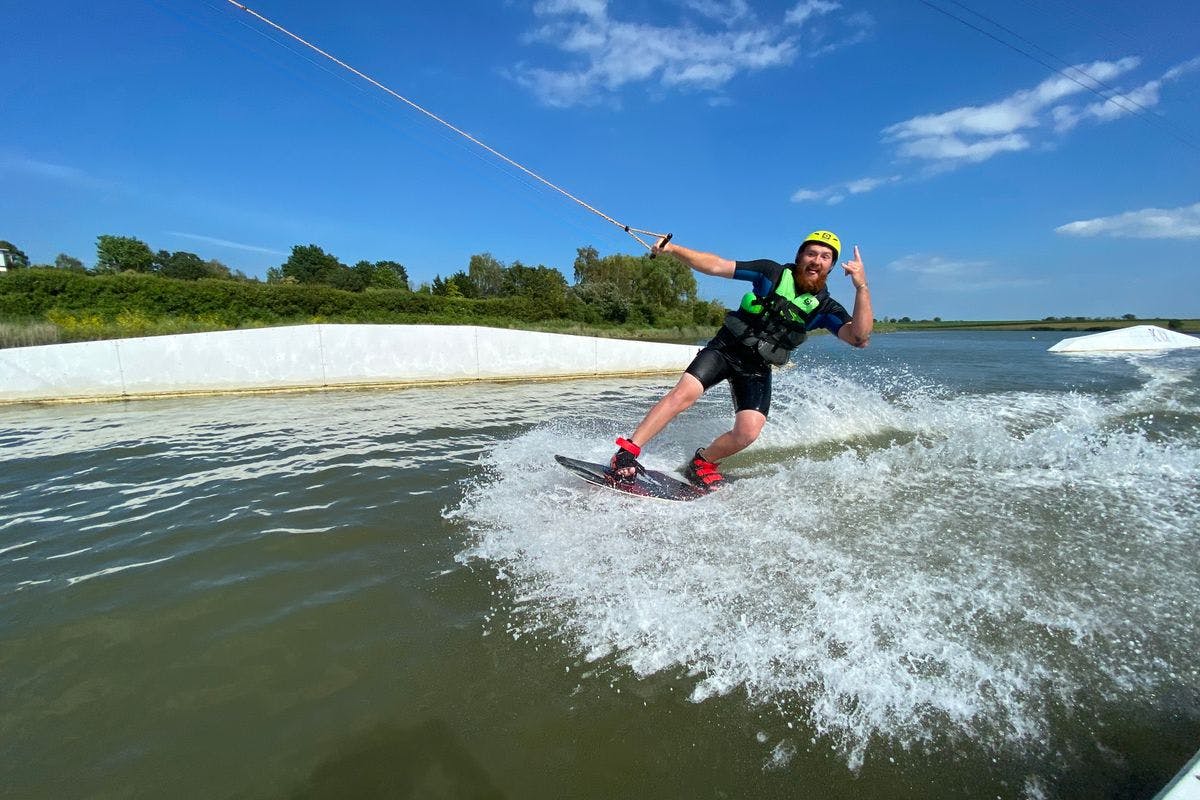 Beginners Wakeboarding Lesson at Curve Wake Park
