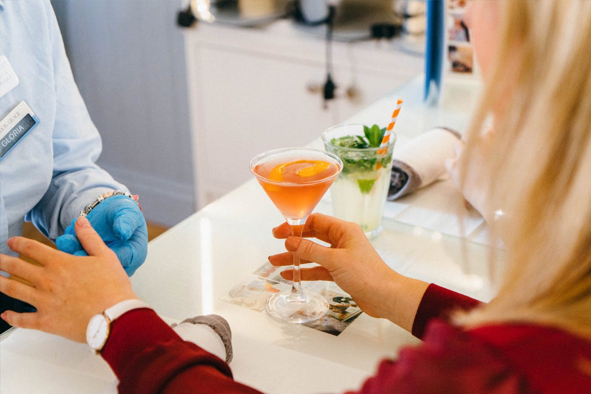 Hunky Dory Manicure with Cocktail at London Grace