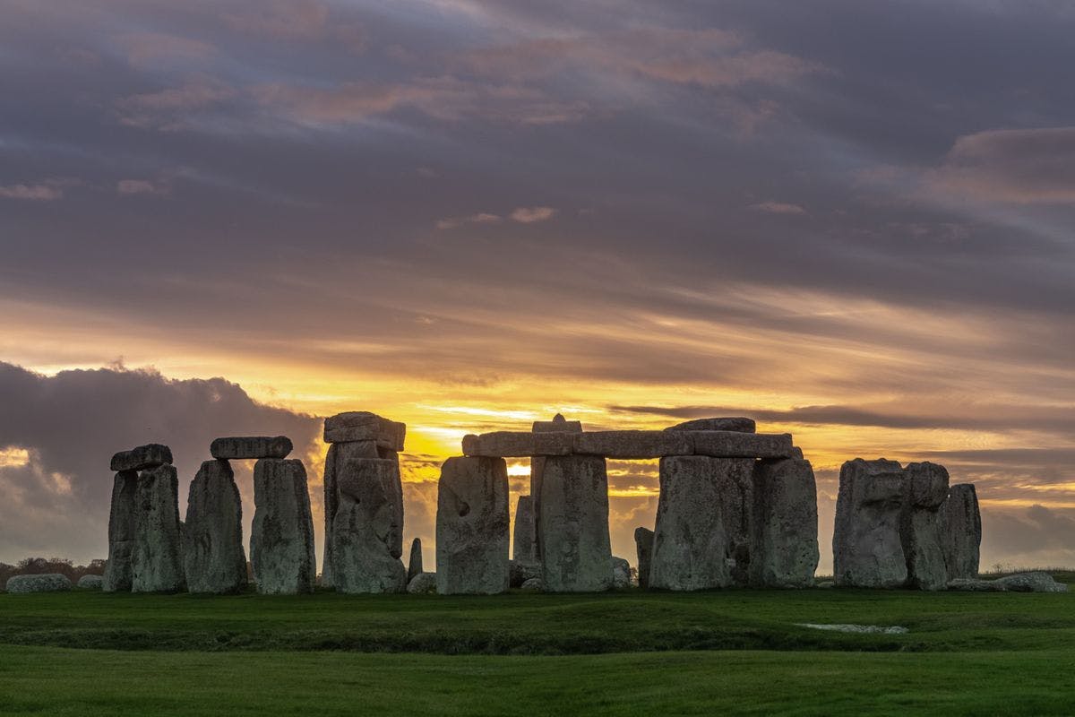 Immersive Tour of Stonehenge and Lunch