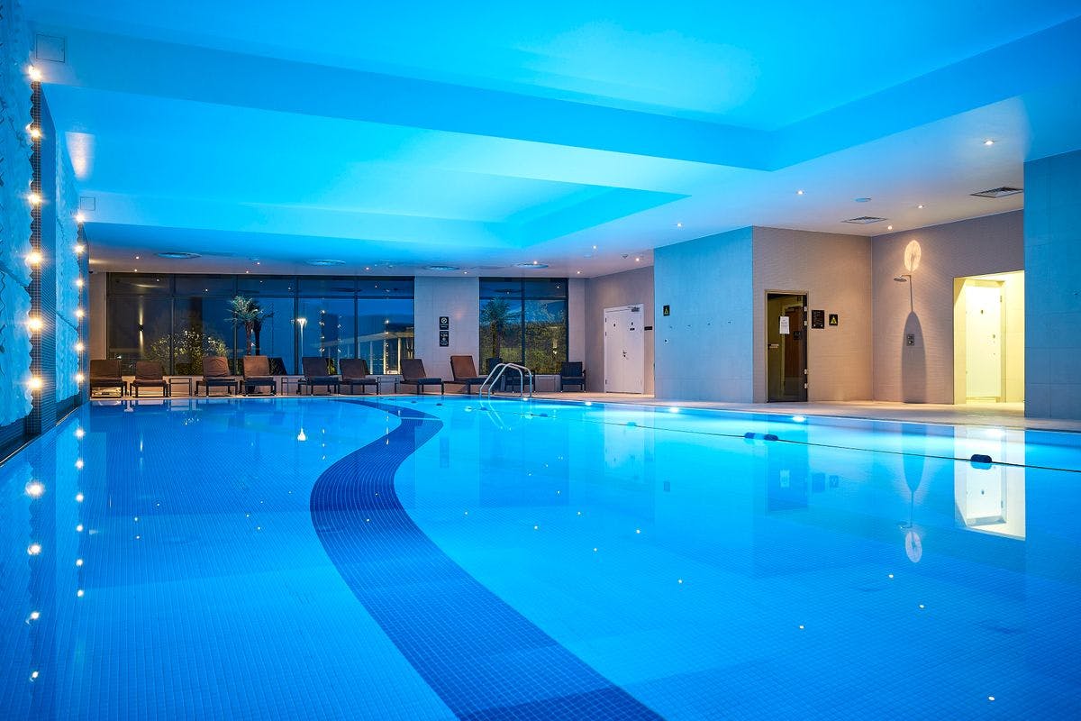 One Night Pampering Break with Dinner for Two in Berkshire