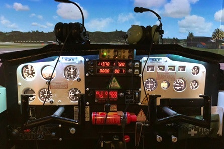 30 minute Cessna Skyhawk Flight Simulator