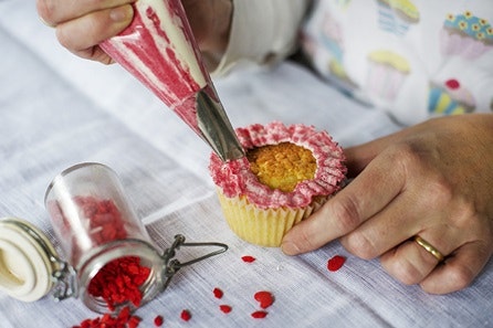 Beginners Cupcake Decorating with Cookie Girl