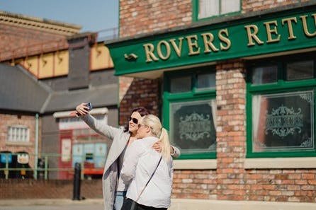 coronation street tour from canada