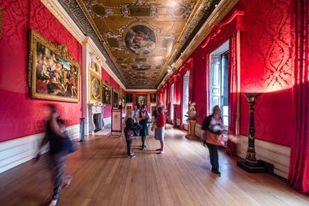 Explore London: Discover Six Attractions for Two