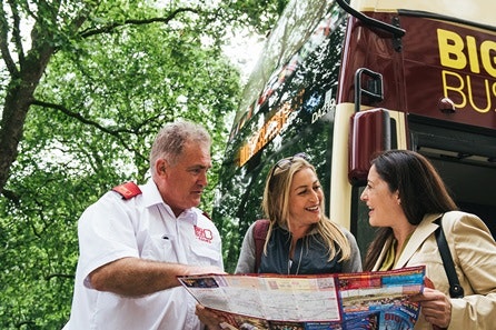 Explore London with Hop-On, Hop-Off Sightseeing Bus Tour and River Cruise for Two