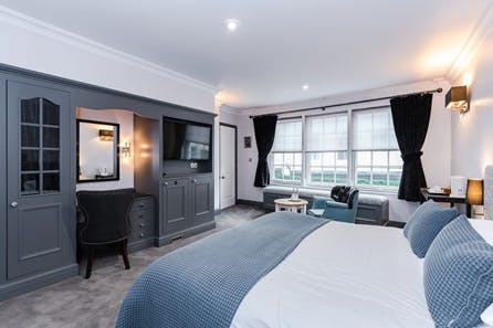 One Night Break in a Suite for Two at Villiers Hotel