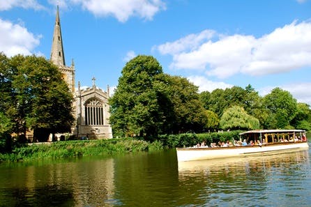 Stratford-upon-Avon River Sightseeing Cruise and Finest Wine Tasting for Two