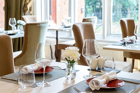 Sunday Lunch with Champagne for Two at The Melody Restaurant, London