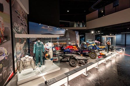 The Silverstone Experience - An Immersive History of British Motor Racing for Two
