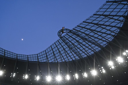 The Dare Skywalk Evening Climb At Tottenham Hotspur Stadium - Virgin ...