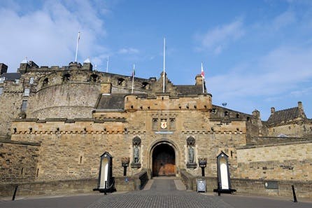 Visit to Edinburgh Castle and Vintage Bus Sparkling Afternoon Tea Tour for Two