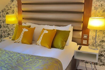 Visit to Edinburgh Zoo and Overnight Stay in a Giraffe Suite at Hotel Indigo for Two